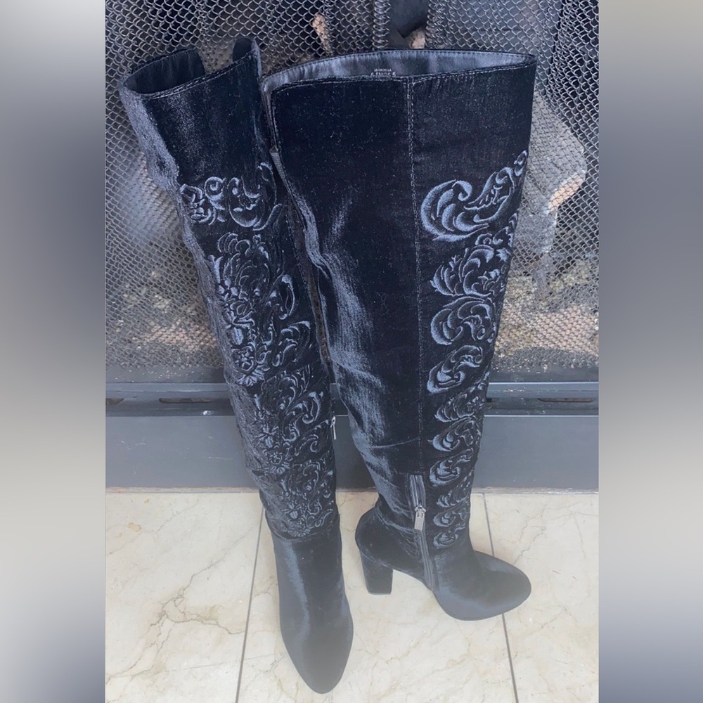 Jessica Simpson Grizella platform over the knee velvet embroidered boot